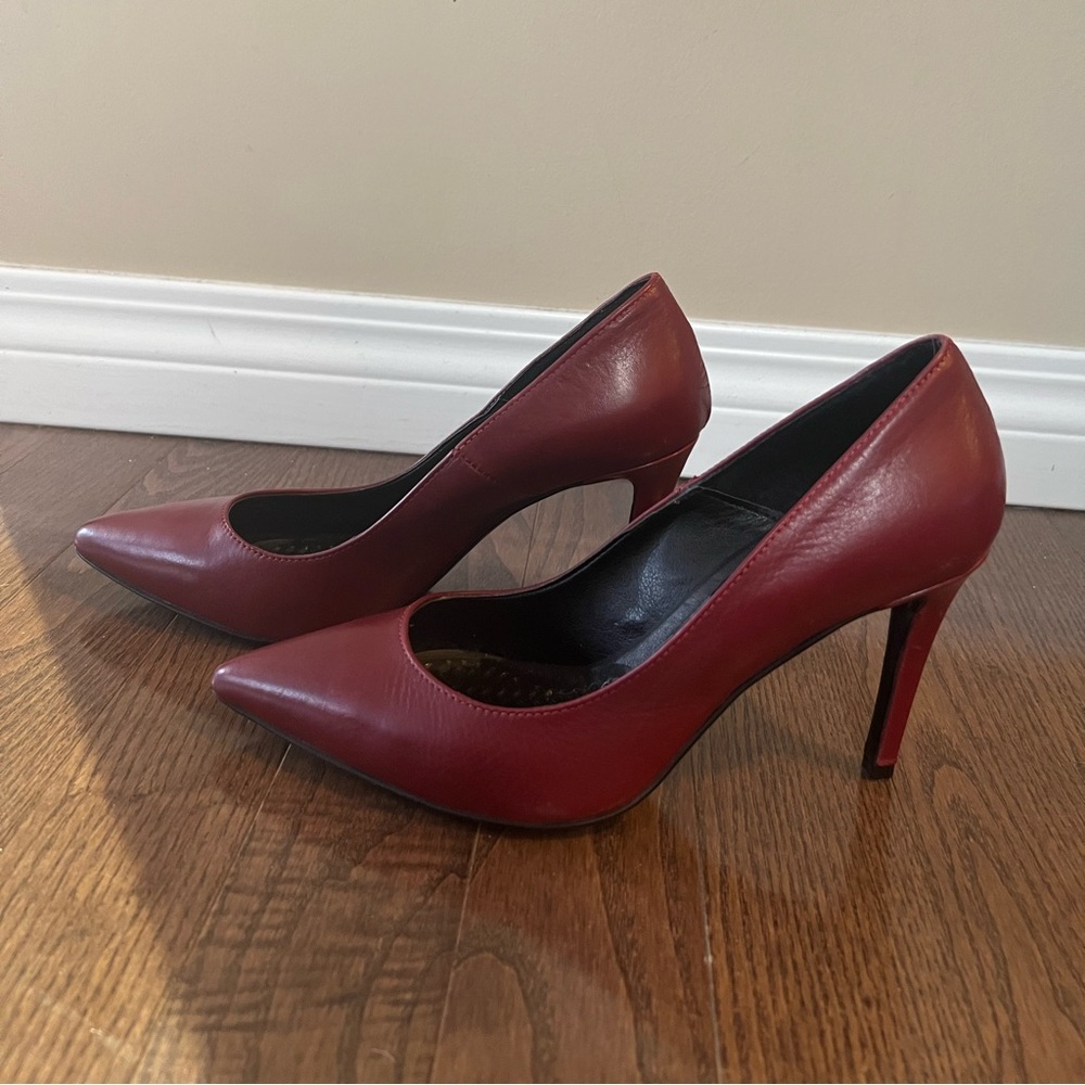 Suitable for work, red leather heels 6.5